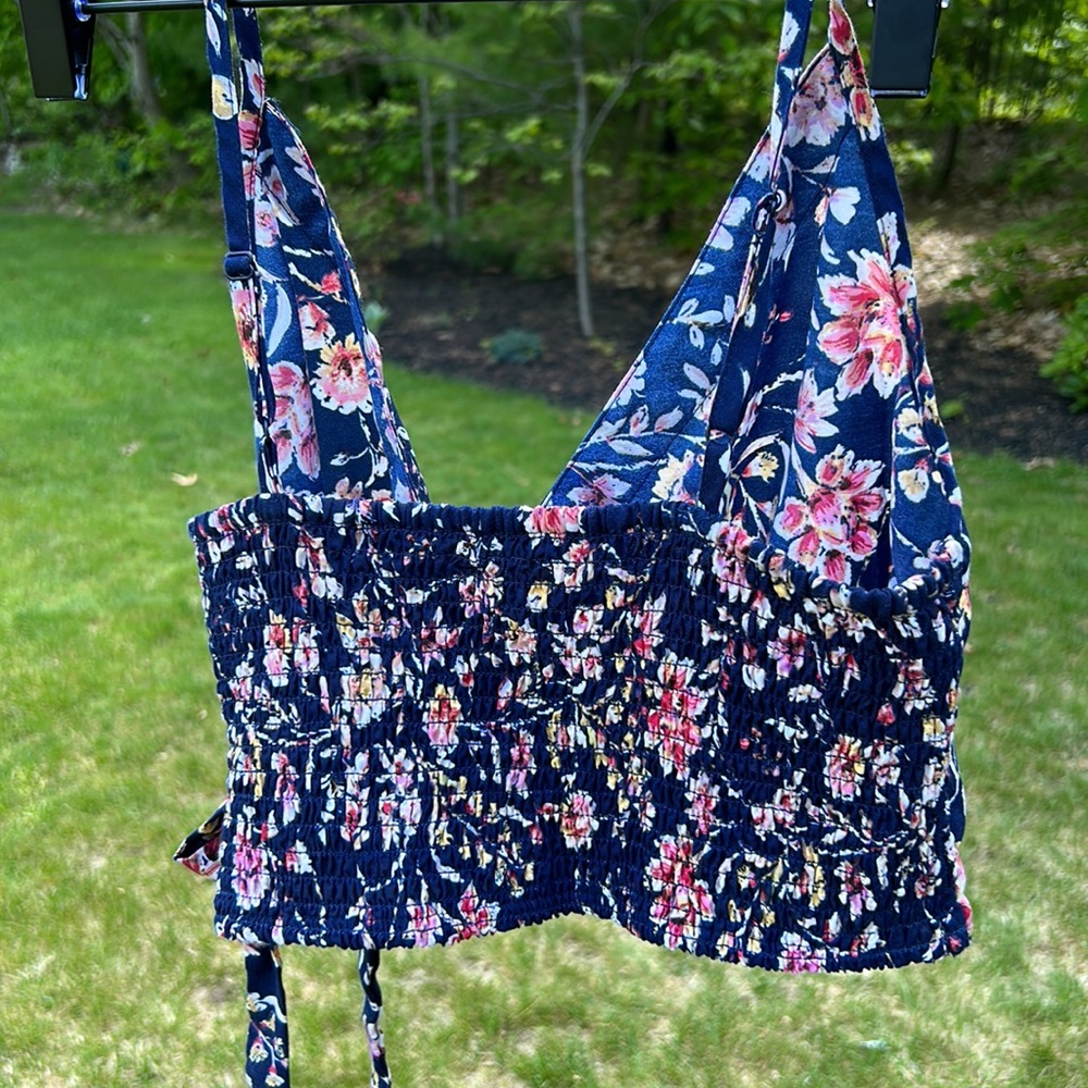 BOG Collection Tank top - Picture 5 of 5
